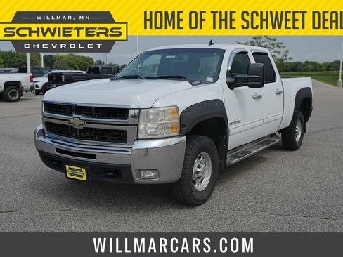 Used 2009 Chevrolet Silverado 2500 LT w/ Exterior Plus Package AWD/4WD image 1