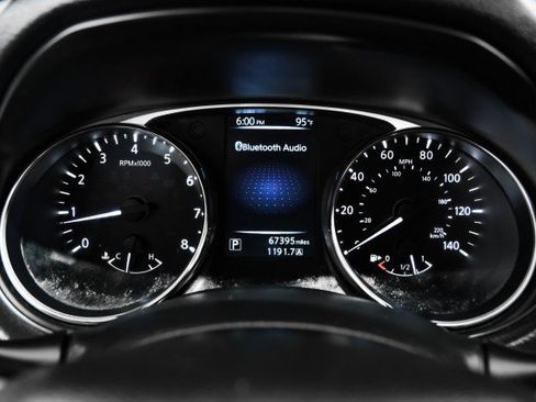 Used 2016 Nissan Rogue S AWD/4WD image 18