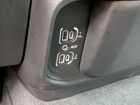 Used 2024 RAM 1500 Laramie AWD/4WD image 33