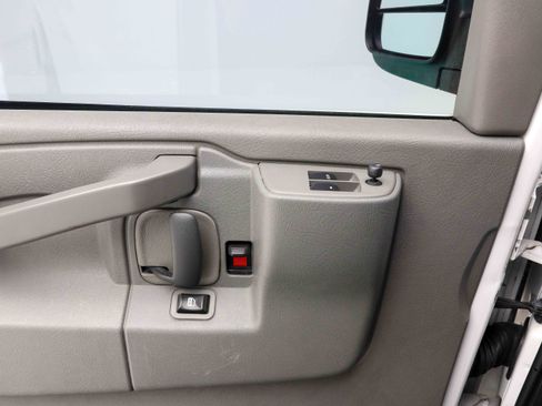 Used 2016 Chevrolet Express 3500 LT w/ LT Preferred Equipment Group RWD image 22