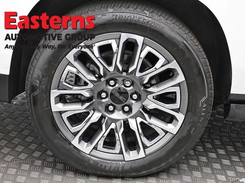 Used 2023 GMC Yukon XL Denali Ultimate w/ LPO, Floor Liner Package AWD/4WD image 37
