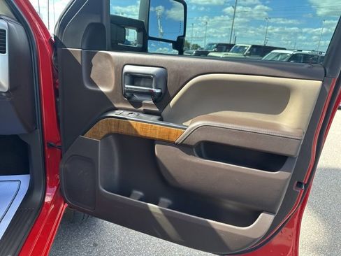 Used 2015 GMC Sierra 1500 SLE w/ SLE Value Package image 11