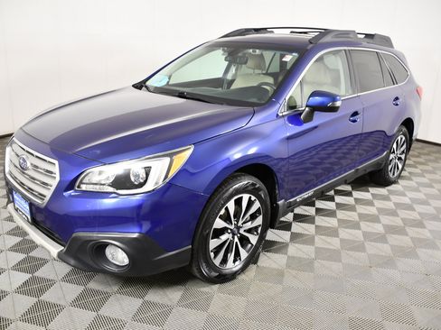 Used 2017 Subaru Outback 2.5i Limited AWD/4WD image 10