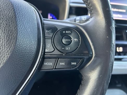 Used 2021 Toyota Corolla XSE image 19