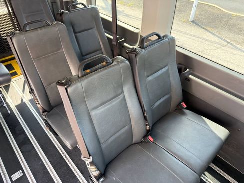 Used 2023 Ford Transit 350 XL RWD image 36