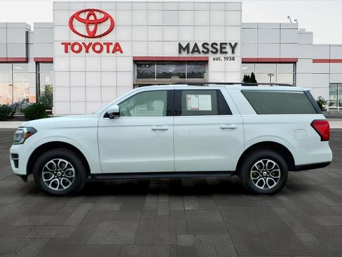 Used 2024 Ford Expedition Max XLT RWD image 6