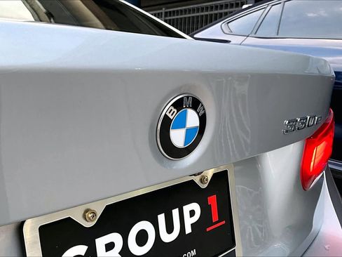 Used 2018 BMW 330e image 31