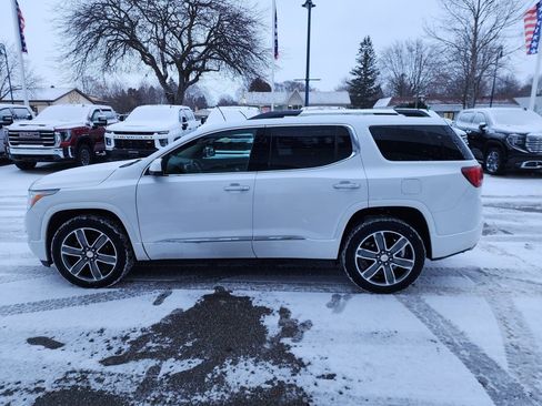Used 2018 GMC Acadia Denali w/ Technology Package image 8