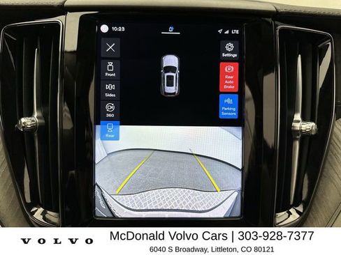 Used 2023 Volvo XC60 B6 Ultimate w/ Protection Package Premier AWD/4WD image 17