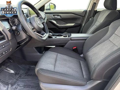 Certified 2024 Nissan Rogue SV AWD/4WD image 9