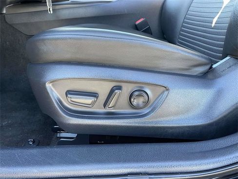 Used 2023 Toyota Camry SE image 20