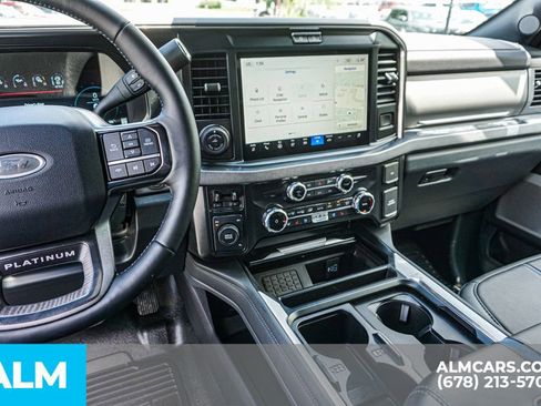 Used 2025 Ford F450 Platinum w/ FX4 Off-Road Package image 32