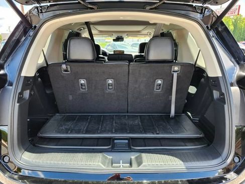 Used 2024 Honda Pilot Touring image 19