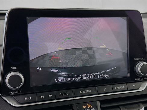 Used 2025 Nissan Altima 2.5 SV image 6