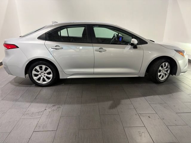 Used 2024 Toyota Corolla LE FWD image 6