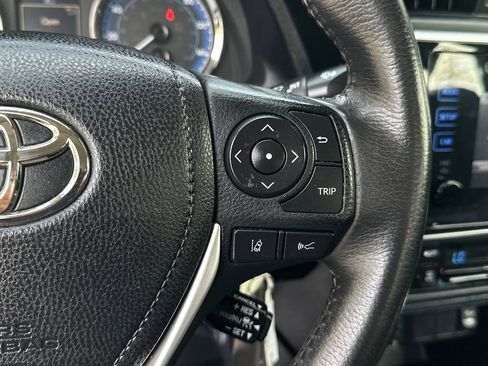 Used 2018 Toyota Corolla SE FWD image 21