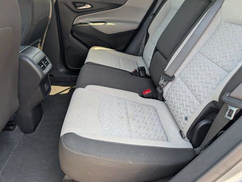 Used 2023 Chevrolet Equinox LT w/ Driver Convenience Package FWD image 8