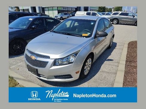 Used 2011 Chevrolet Cruze LS w/ Connectivity Package FWD image 1