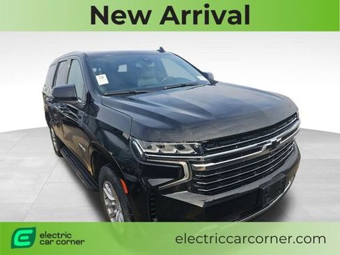 Used 2021 Chevrolet Tahoe LT w/ Luxury Package image 1