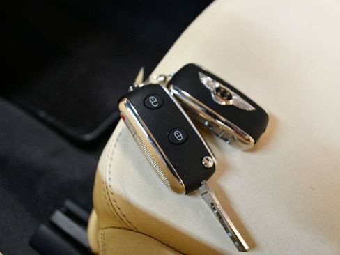 Used 2009 Bentley Flying Spur Flying Spur image 78