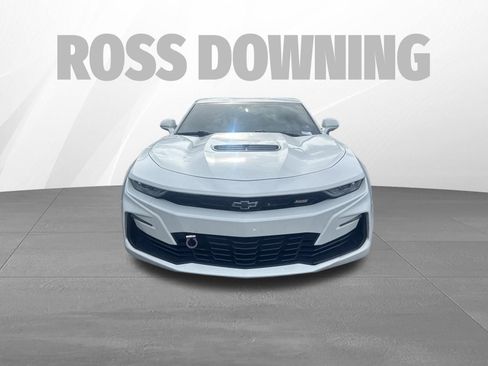 Used 2020 Chevrolet Camaro SS RWD image 2