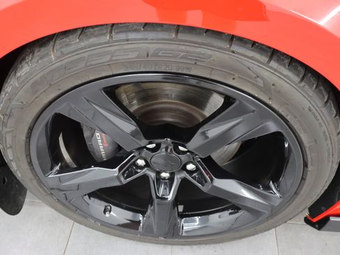 Used 2017 Chevrolet Camaro SS RWD image 31