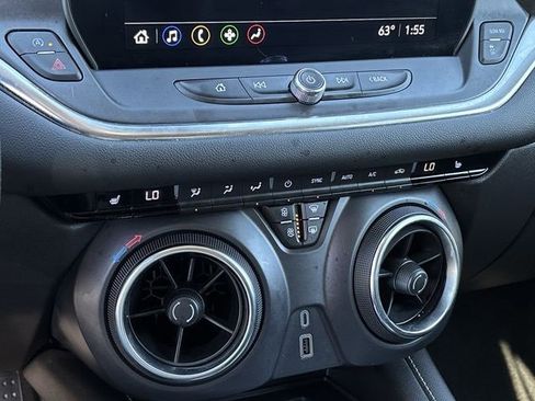 Used 2024 Chevrolet Blazer LT w/ Convenience Package image 32