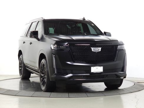 Certified 2023 Cadillac Escalade Sport Platinum w/ LPO, ONYX Package AWD/4WD image 10