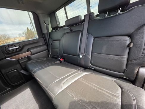 Used 2023 GMC Sierra 3500 Denali w/ Technology Package image 16