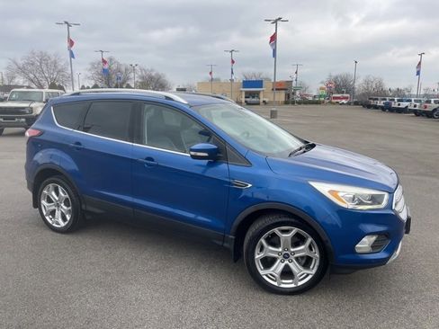 Used 2018 Ford Escape Titanium w/ Ford Safe & Smart Package image 2