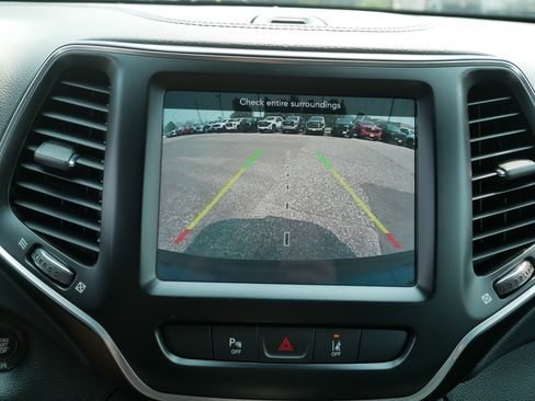 Used 2021 Jeep Cherokee Latitude Lux 80th Anniv w/ Quick Order Package 26U 80TH AWD/4WD image 27