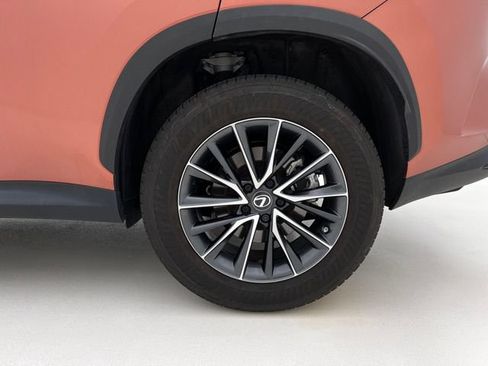 Used 2025 Lexus NX 250 FWD w/ Towing Package (2000 Lbs) image 31