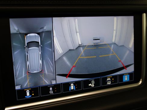 Used 2021 GMC Yukon XL Denali w/ Denali Ultimate Package image 65