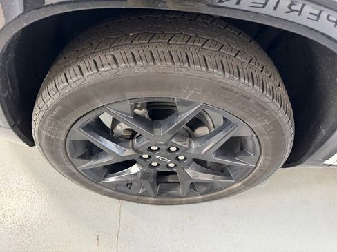 Used 2024 Chevrolet Traverse RS w/ LPO, Floor Liner Package image 6