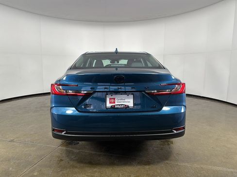 Used 2025 Toyota Camry LE w/ Convenience Package image 14