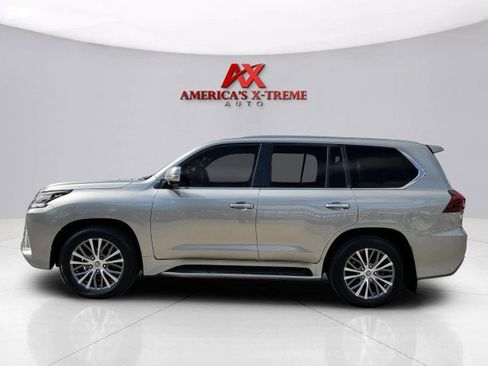 Used 2019 Lexus LX 570 4WD image 2