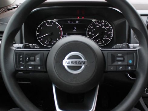 Used 2021 Nissan Rogue SV AWD/4WD image 24