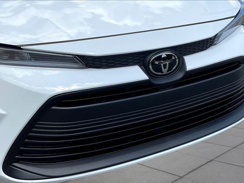 Used 2026 Toyota Corolla LE FWD image 29