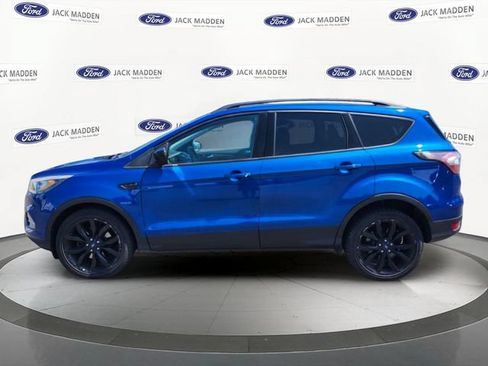 Certified 2017 Ford Escape SE w/ SE Sport Appearance Package AWD/4WD image 2