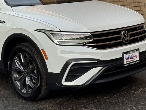 Used 2022 Volkswagen Tiguan SE AWD/4WD image 3