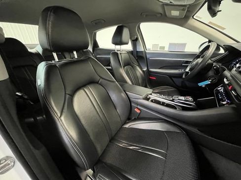 Used 2023 Hyundai Sonata SE FWD image 9