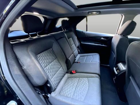 Used 2019 Chevrolet Equinox LT AWD/4WD image 21