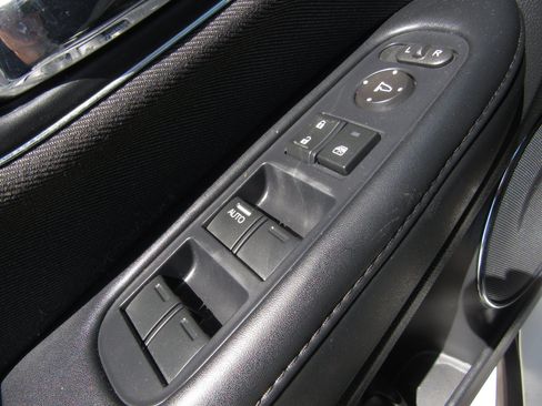 Used 2019 Honda HR-V EX image 22