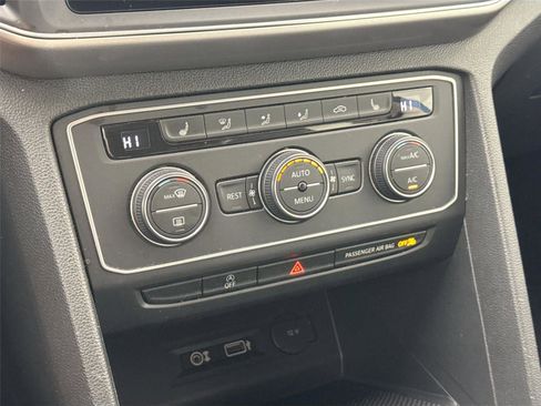 Used 2019 Volkswagen Atlas SE w/ Towing Package image 23