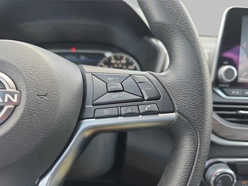 Used 2024 Nissan Altima 2.5 SV FWD image 22