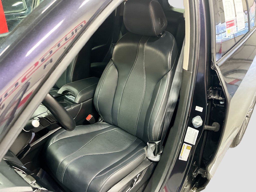 Used 2024 Acura RDX w/ Technology Package AWD/4WD image 20