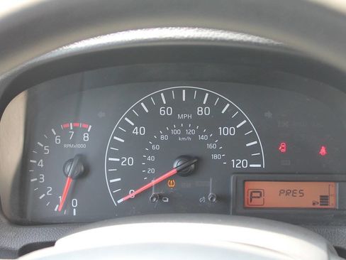 Used 2018 Nissan NV200 S w/ Back Door Glass Package image 23