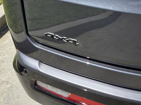 New 2026 Jeep Grand Wagoneer 4WD image 5