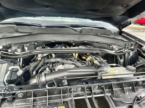 Used 2025 Ford Explorer ST-Line AWD/4WD image 20