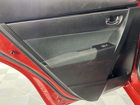 Used 2017 Toyota Corolla LE FWD image 30